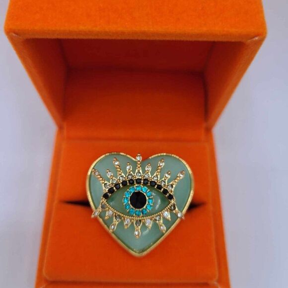 Kurt Geiger Evil Eye Green Stone Heart Cocktail Ring size 7 NWT!  NEW! - Picture 1 of 9